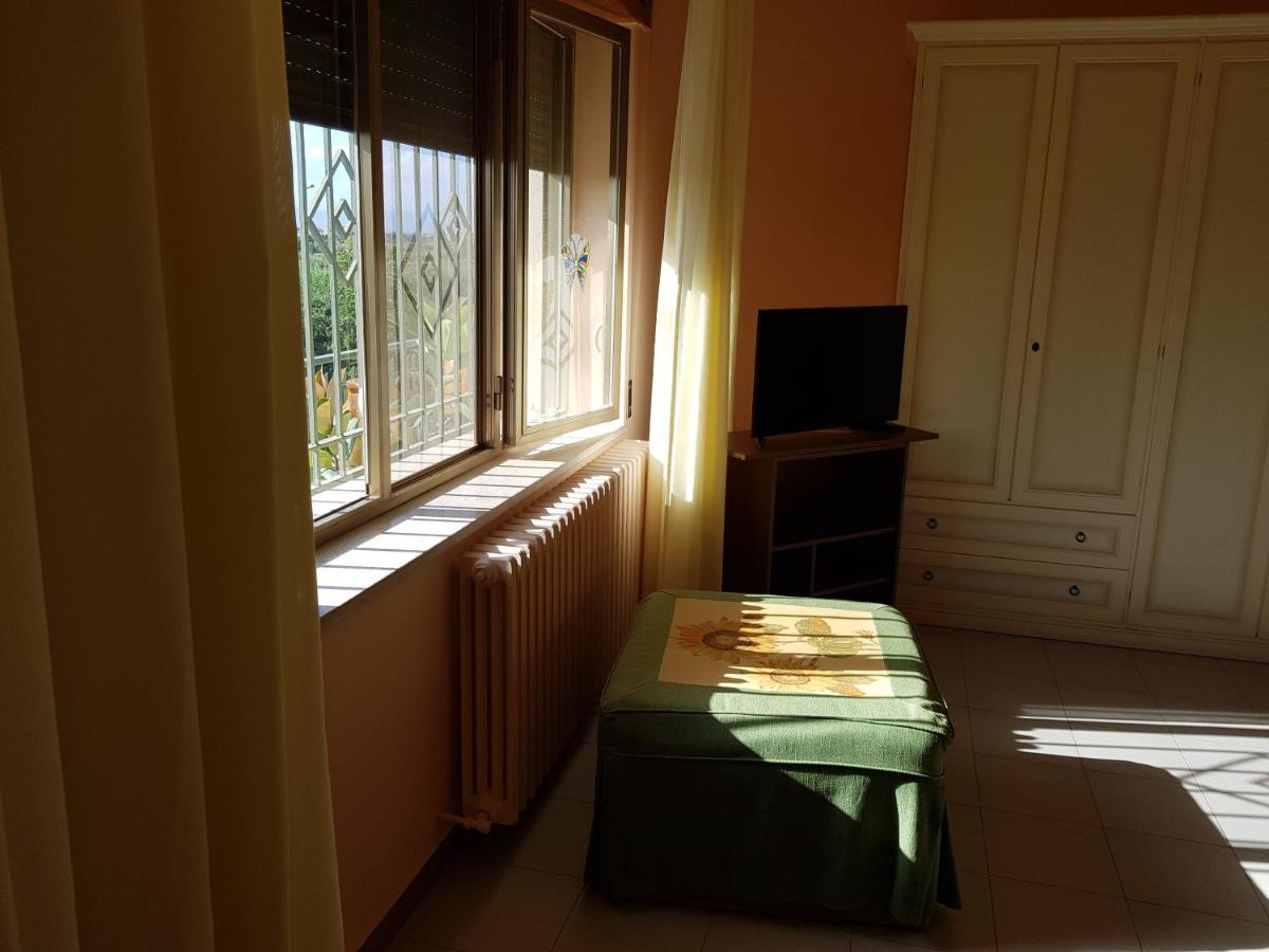 Stylish Apt Terina - Le Lincelle, Lamezia - Bright, Spacious, Elegant And With Terrace サンテウフェミア・ラメーツィア エクステリア 写真