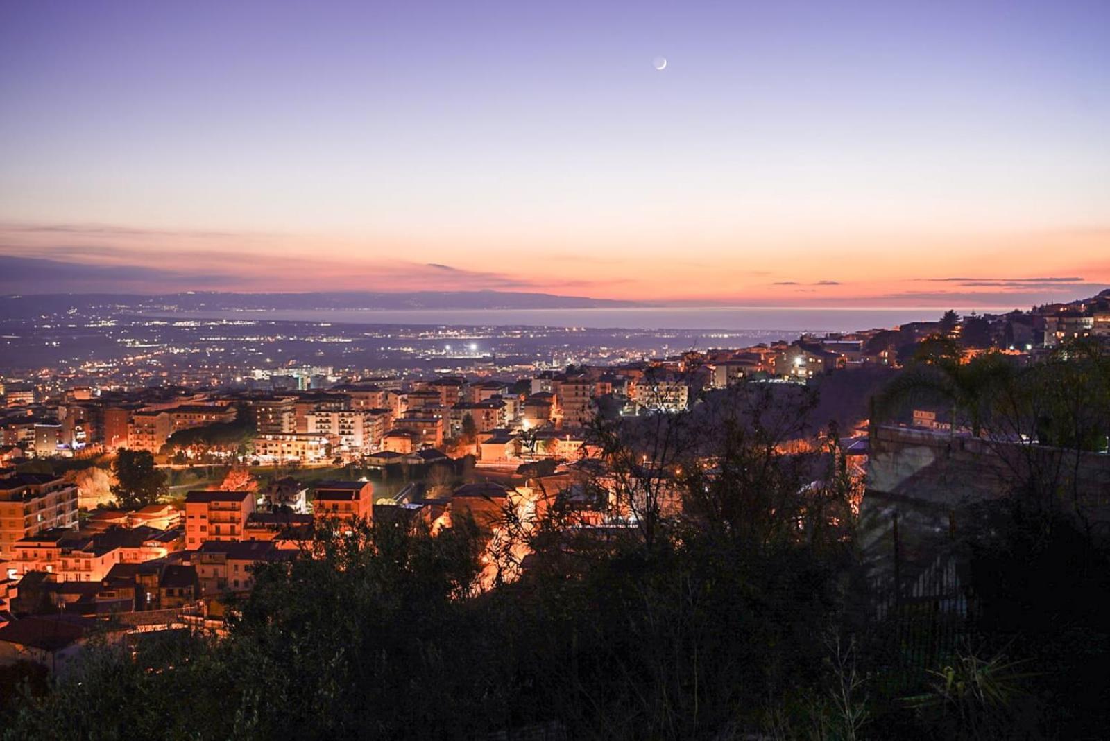 Stylish Apt Terina - Le Lincelle, Lamezia - Bright, Spacious, Elegant And With Terrace サンテウフェミア・ラメーツィア エクステリア 写真